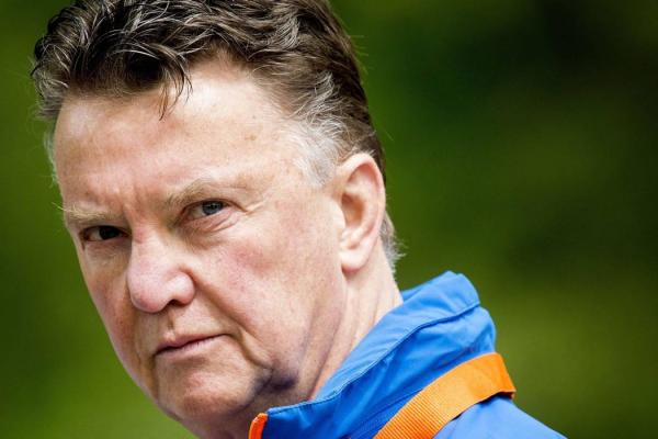Louis van Gaal's 4-3-3 formation: How will United line up?