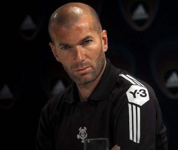 Zinedine-Zidane-zinedine-zidane-31223410-420-354