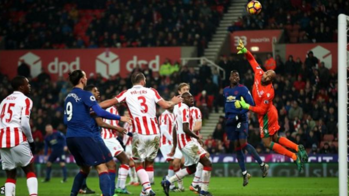 Wayne Rooney's free kick enroute to equalizing against Stoke City