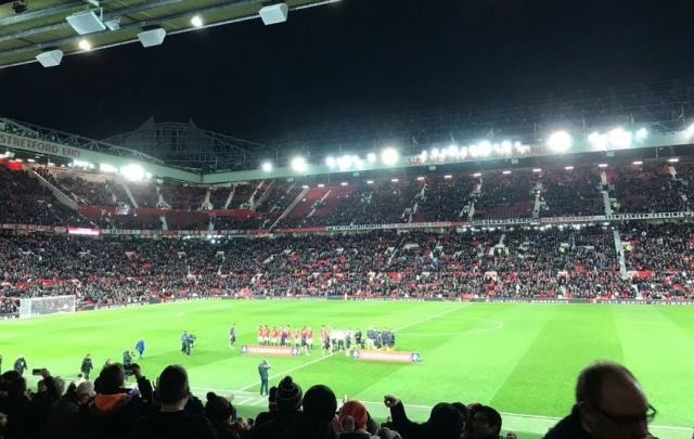 (Photo) Lots of empty seats at Old Trafford for FA Cup replay