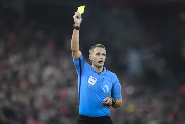 'Penalty to Man United' - Newcastle fans complain over referee