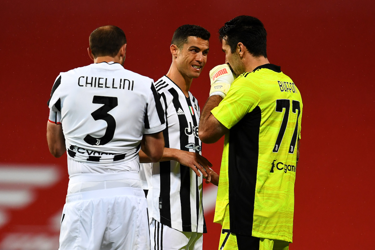 Chiellini says Cristiano Ronaldo should've left Juventus earlier