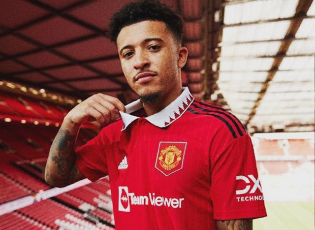 Photo) Manchester United and Adidas launch 2022/23 home shirt