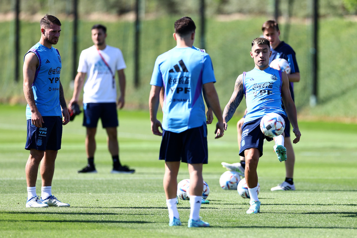 Lisandro Martinez May Start World Cup Final In Back Three