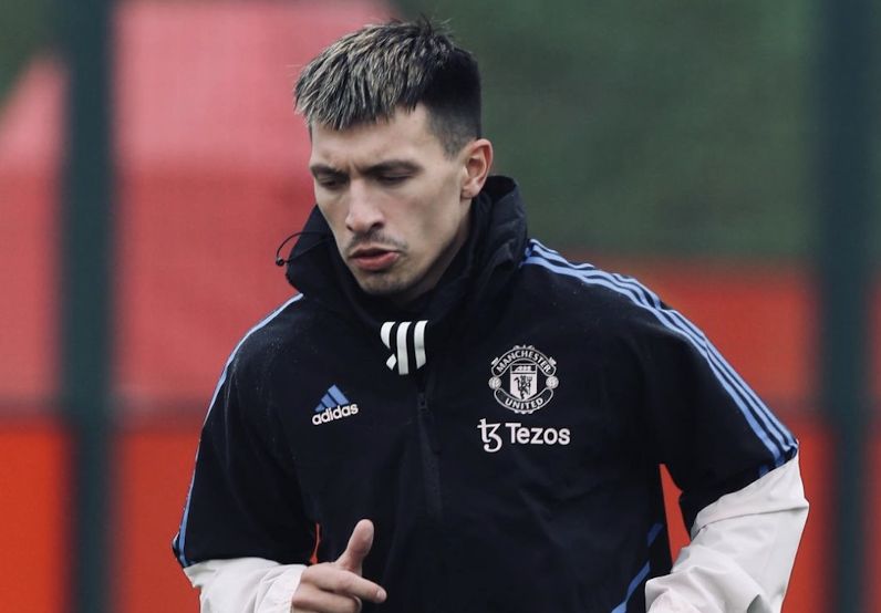 Lisandro Martinez returns to Manchester United training ahead of Wolves  clash