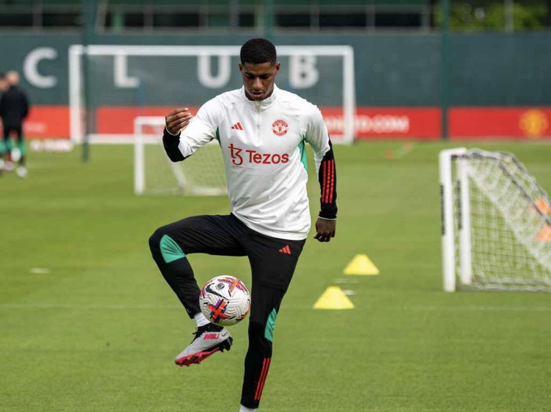 (Video) Marcus Rashford returns to training ahead of Chelsea clash