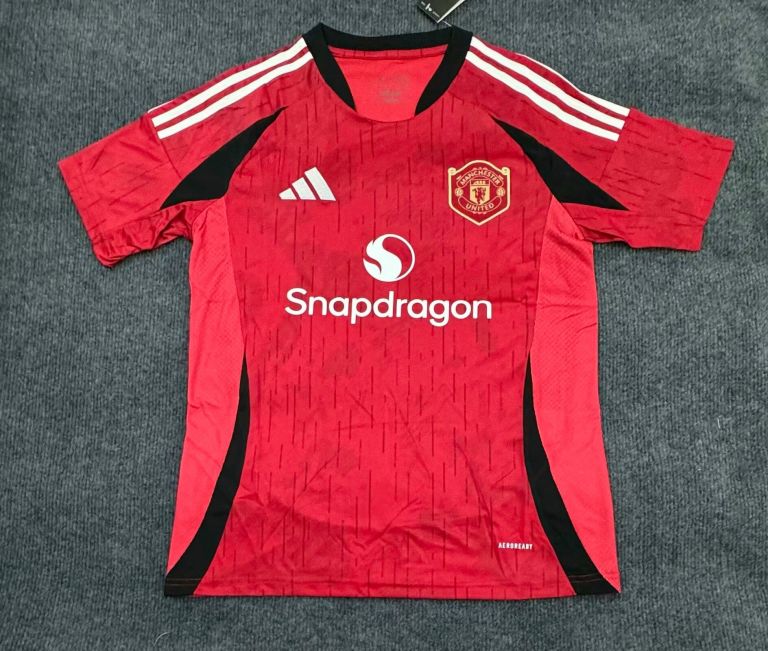 Photo: Manchester United’s leaked home shirt for 2024/2025 campaign