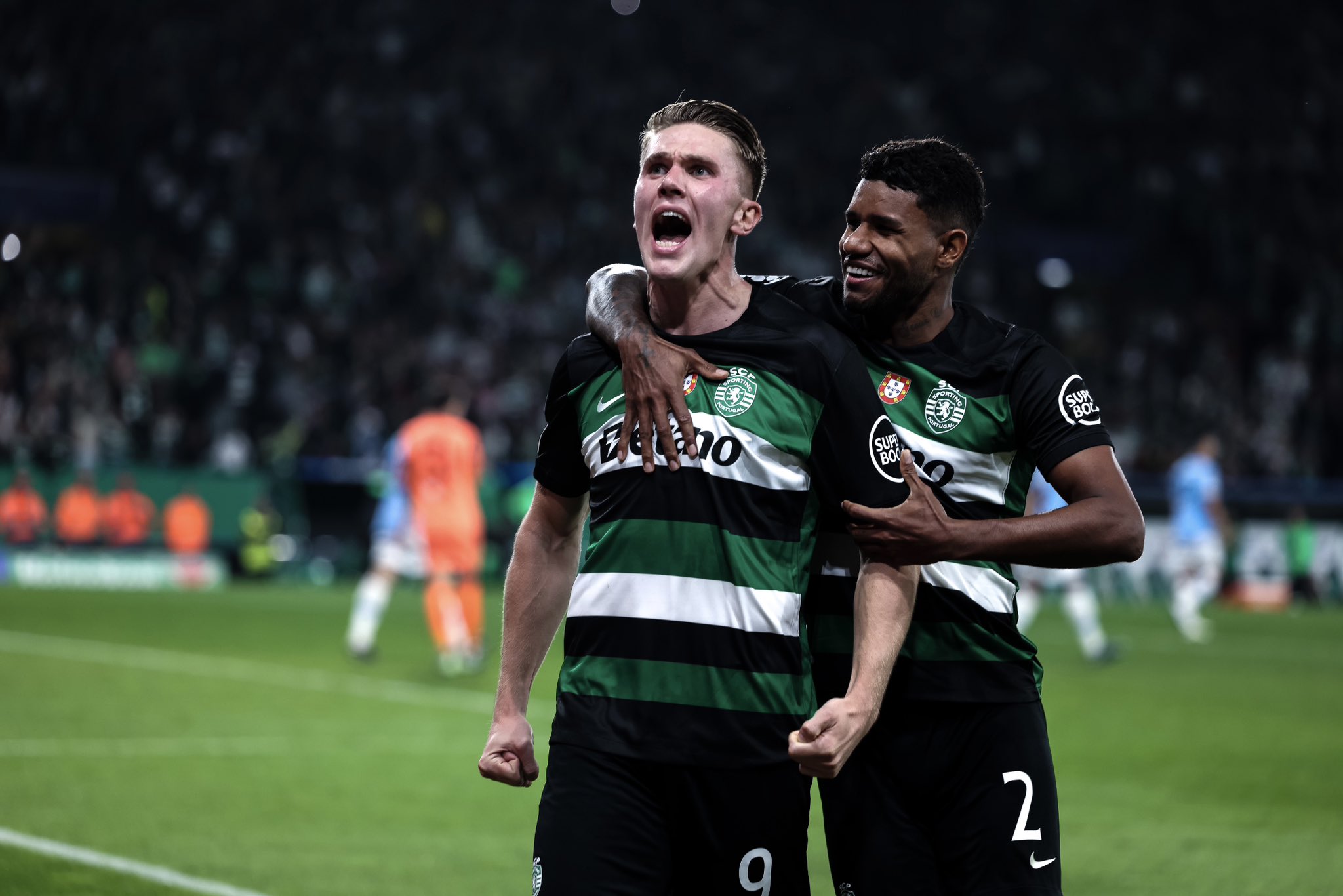 Viktor Gyokeres celebrates his goal vs Manchester City.