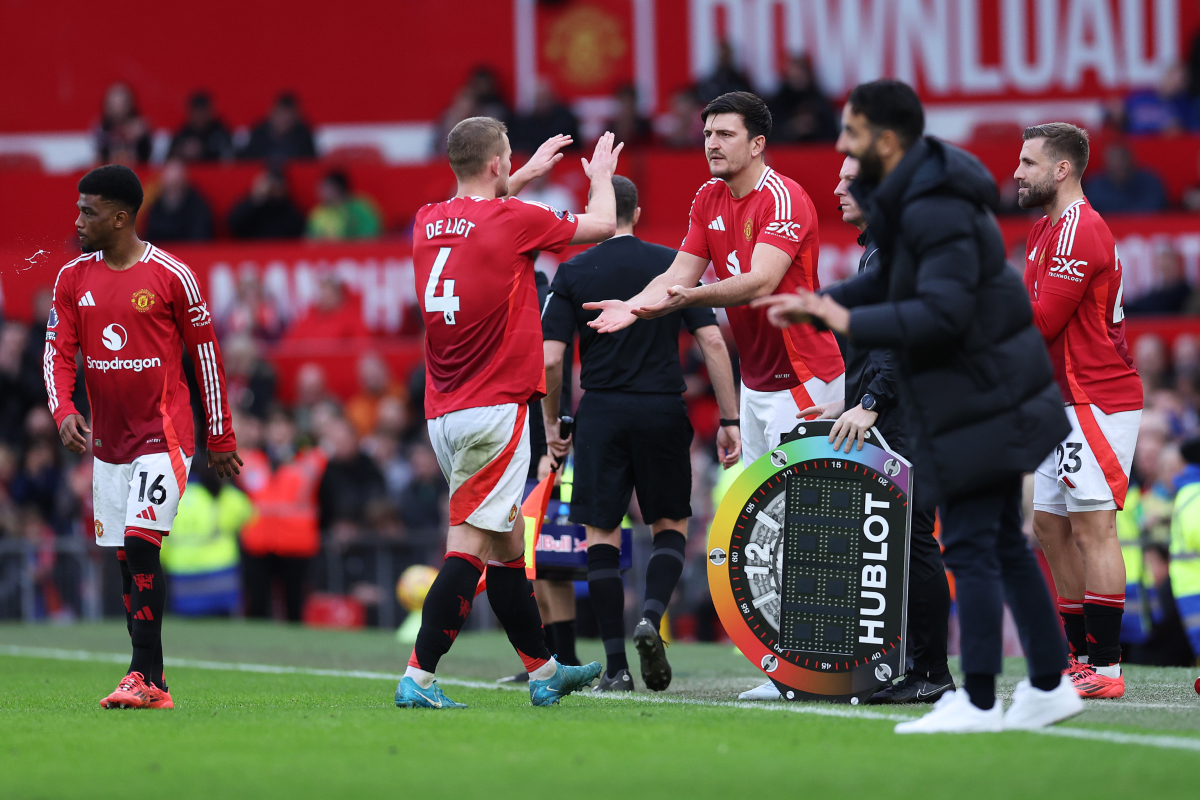 Harry Maguire replaces Matthijs de Ligt.