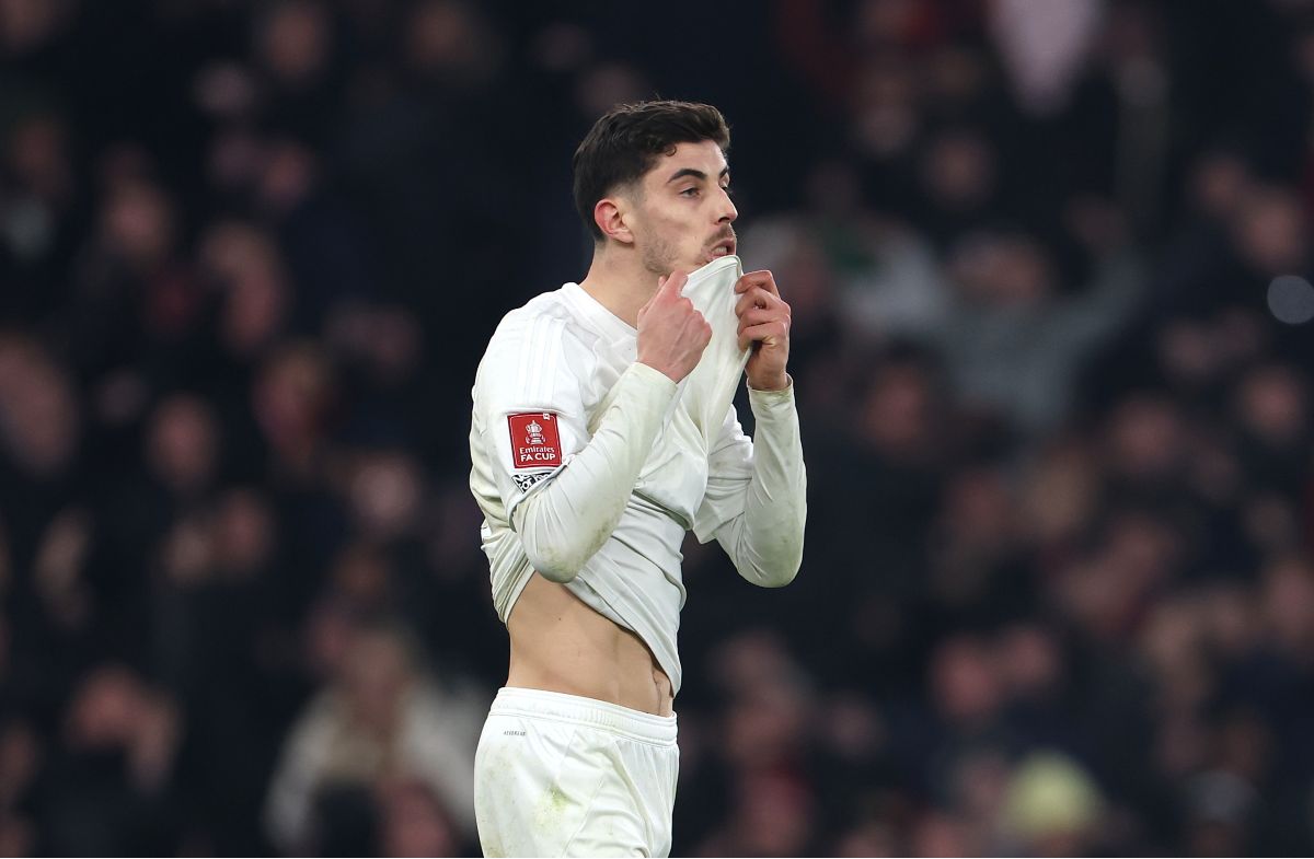 Kai Havertz reacts after missing his penalty in the shotoout vs Man United.