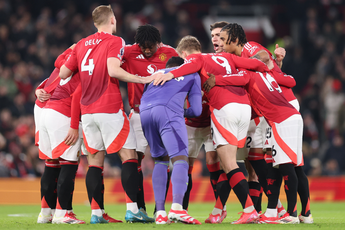 Manchester United players huddle in a team-talk ahead of kick-off against Southampton.