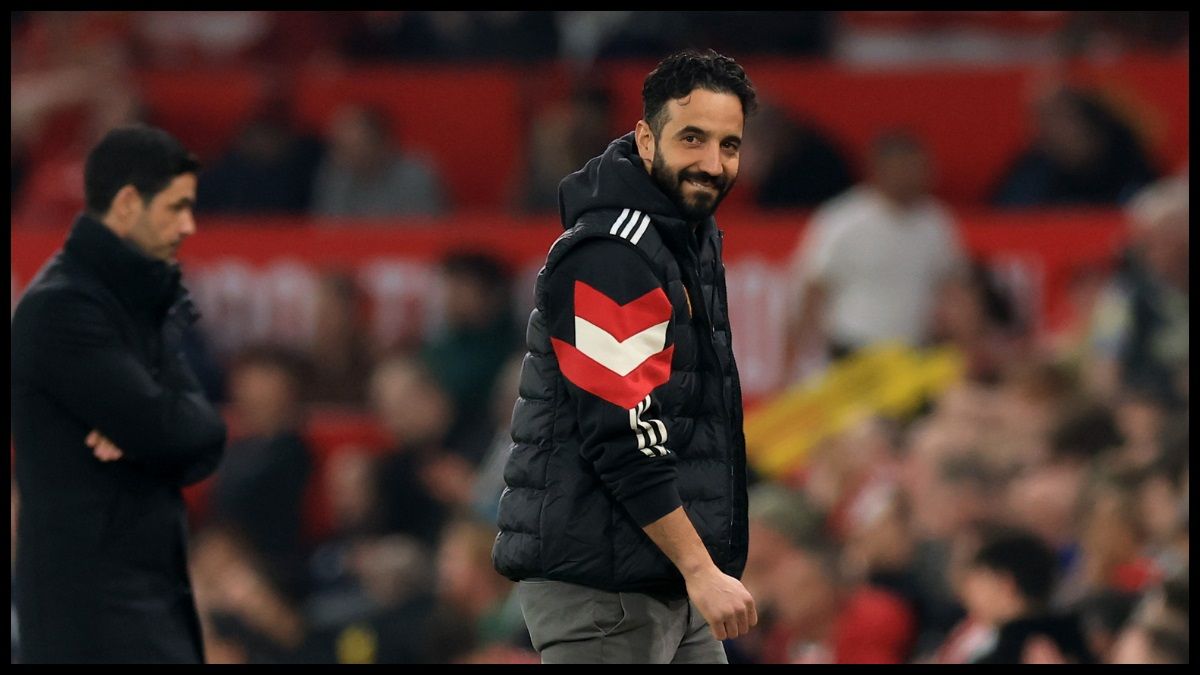 Ruben Amorim smiles alongside a downcast Mikel Arteta.