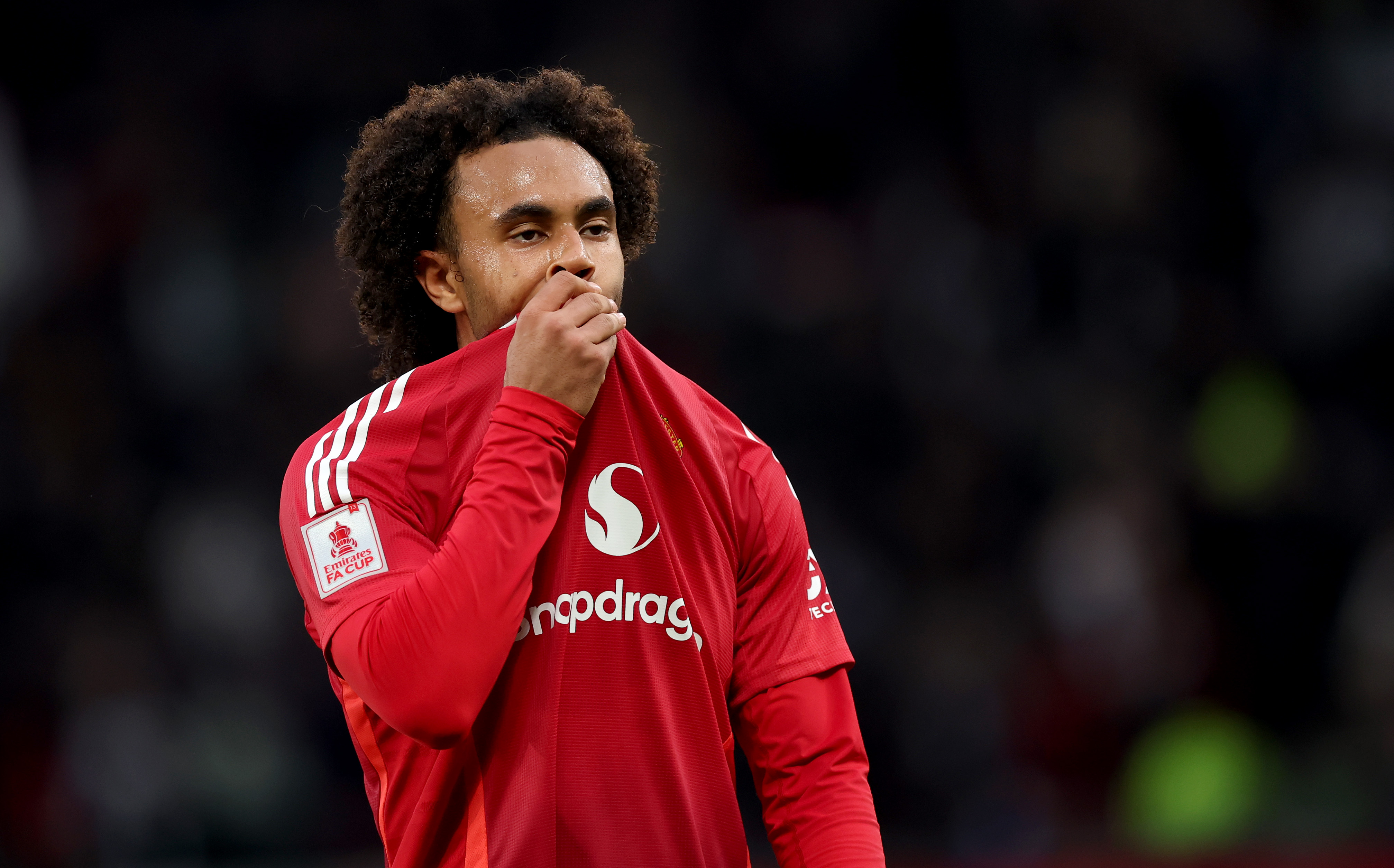 Joshua Zirkzee reacts after missing a penalty against Fulham in the FA Cup.