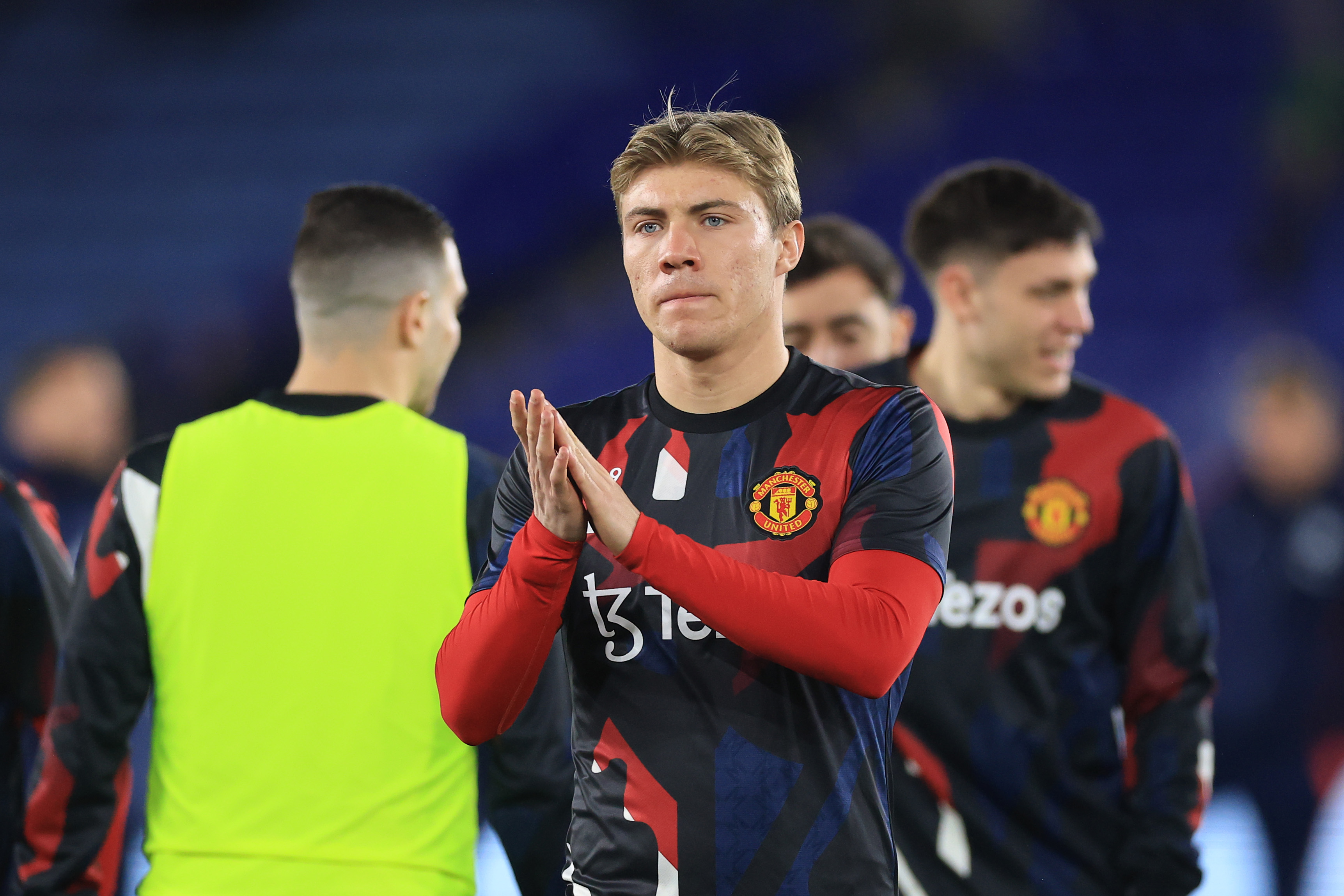 Rasmus Hojlund applauds the Man United fans ahead of kick-off against Leicester City.