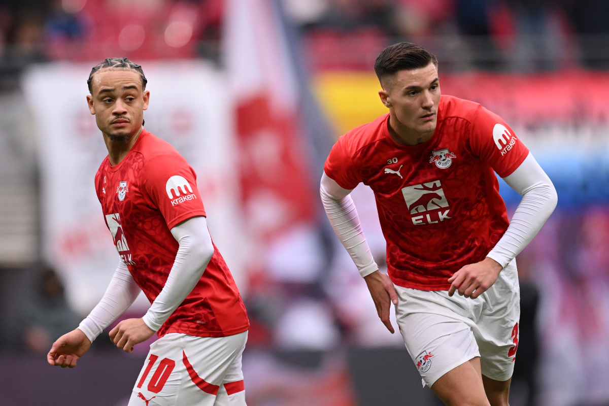 Xavi Simons and Benjamin Sesko warm up prior to kick-off for RB Leipzig.