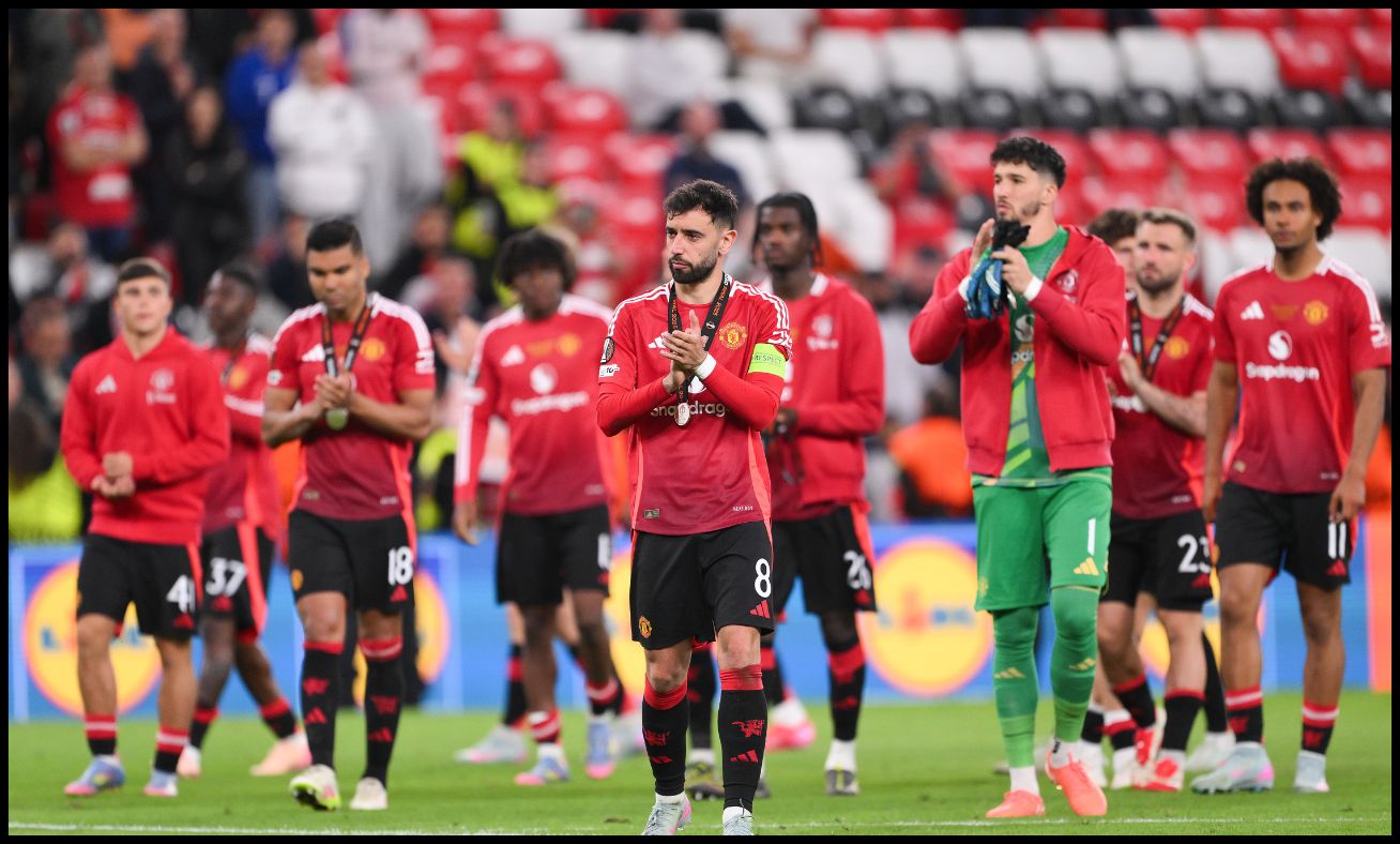 Man United players saluting the fans after their Europa League final defeat