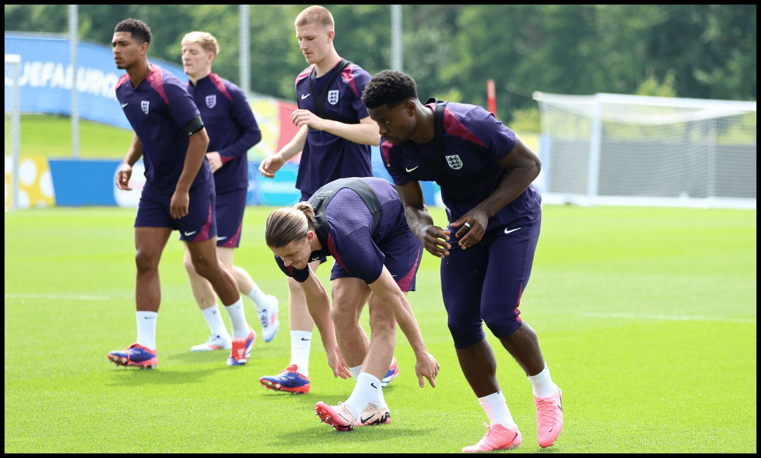 BLANKENHAIN, GERMANY - JUNE 29: Conor Gallagher of England and teammates warm up during a training session at Spa & Golf Resort Weimarer Land on June 29, 2024 in Blankenhain, Germany