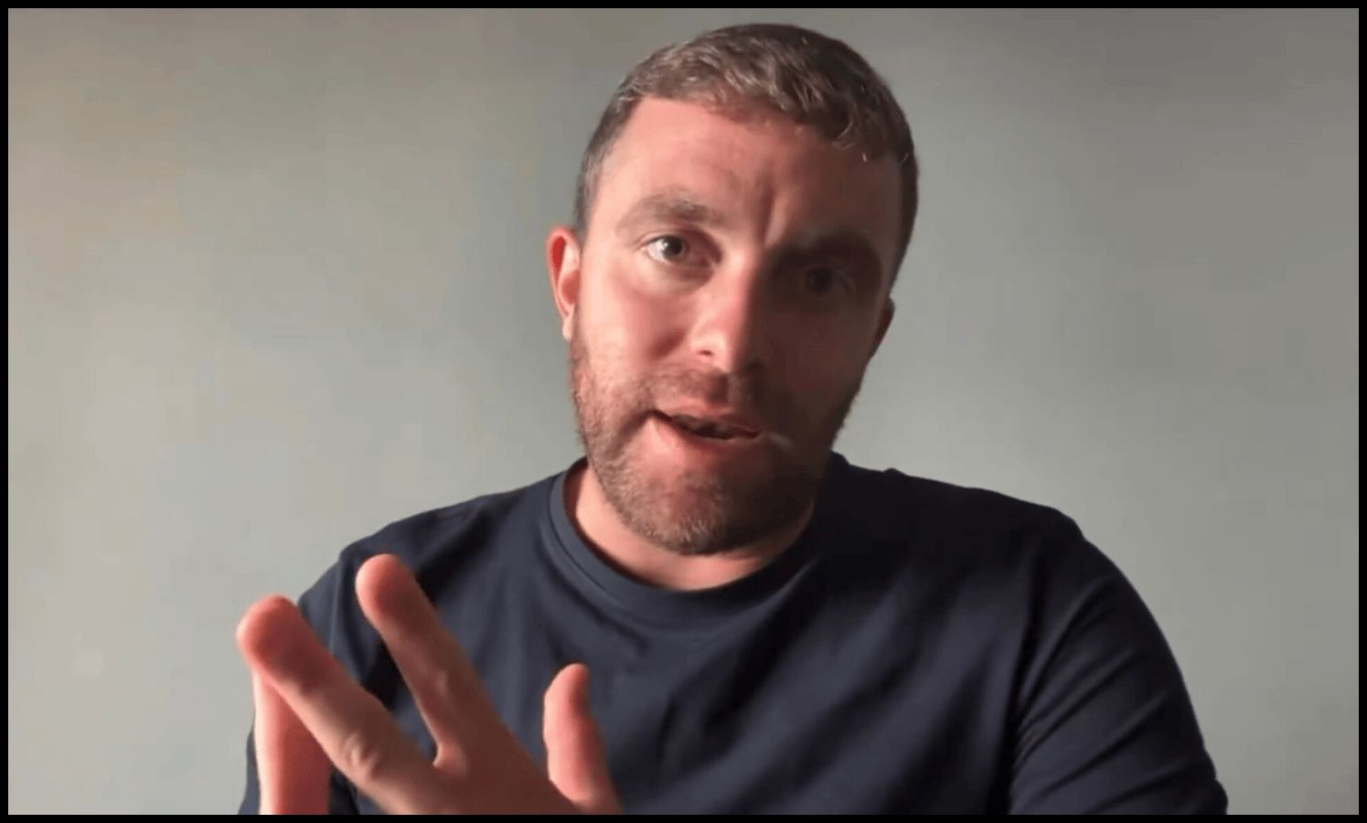 Fabrizio Romano discusses transfers on YouTube.