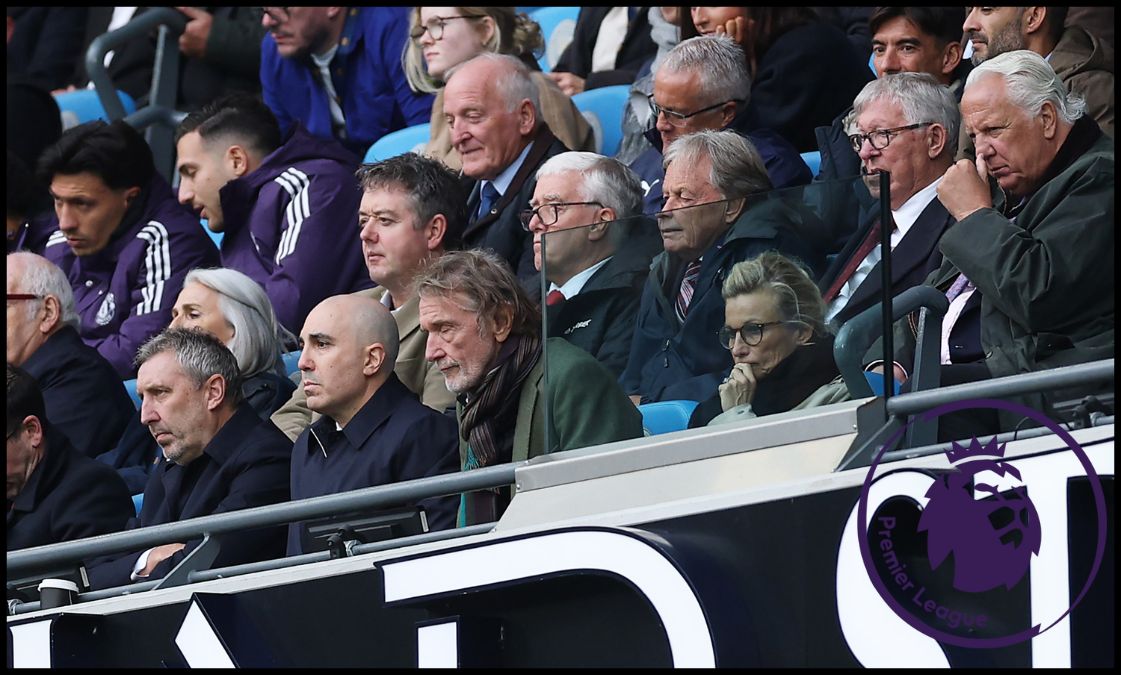 Man United officials in the stands the Etihad