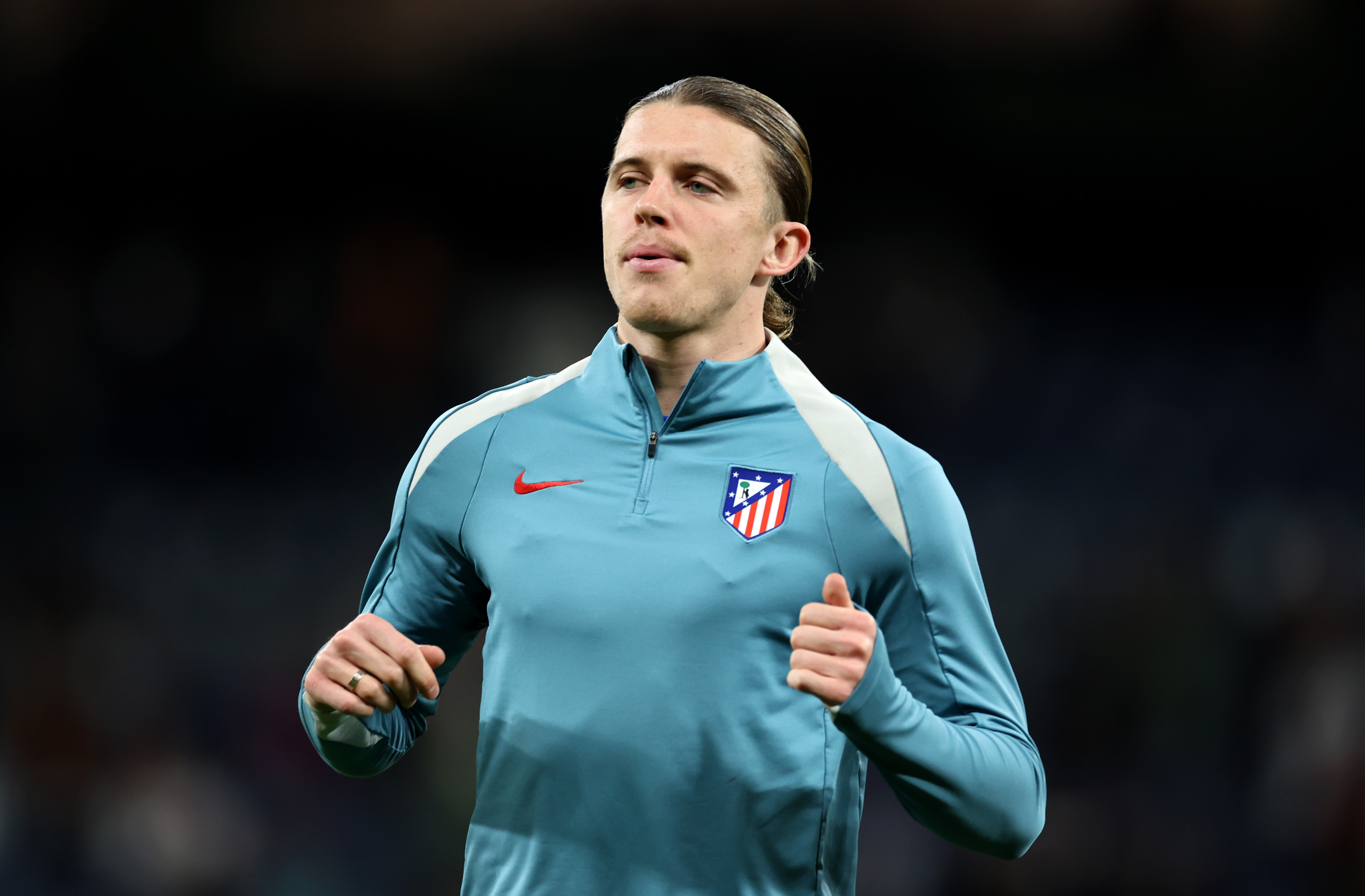 Conor Gallagher warms up for Atletico Madrid.