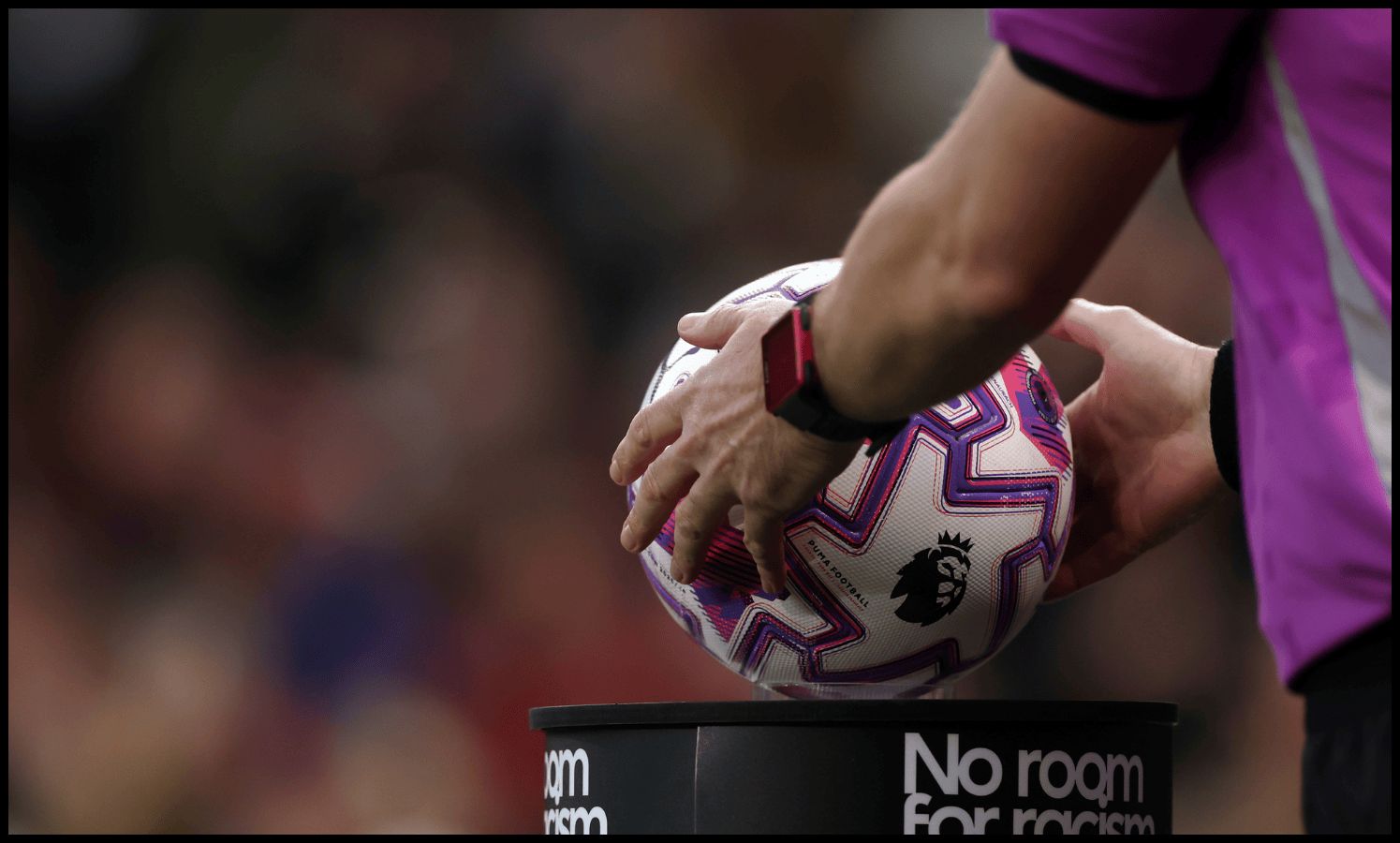 PL star hailed as ‘extraordinary’ by Pep Guardiola this season is now ‘one to watch’ for Man Utd in January