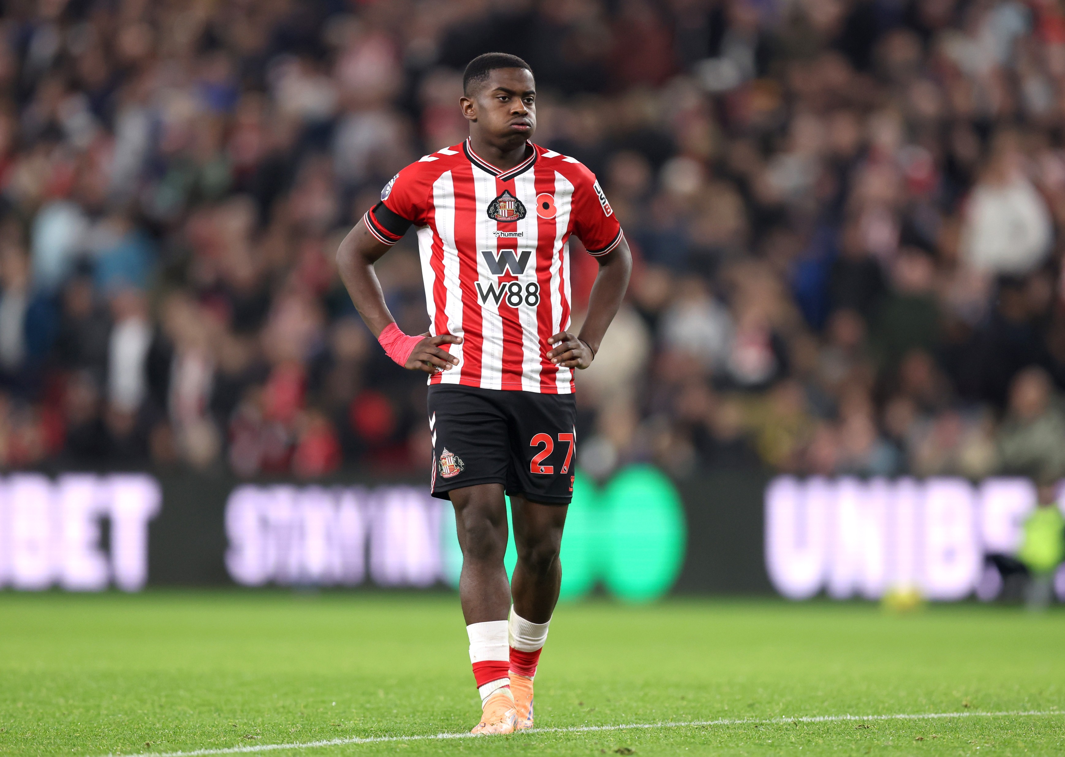 Noah Sadiki of Sunderland reacts during the Premier League match between Sunderland and Arsenal