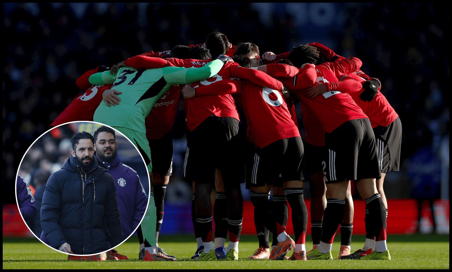 Man United players huddle before kick-off against Leeds United.