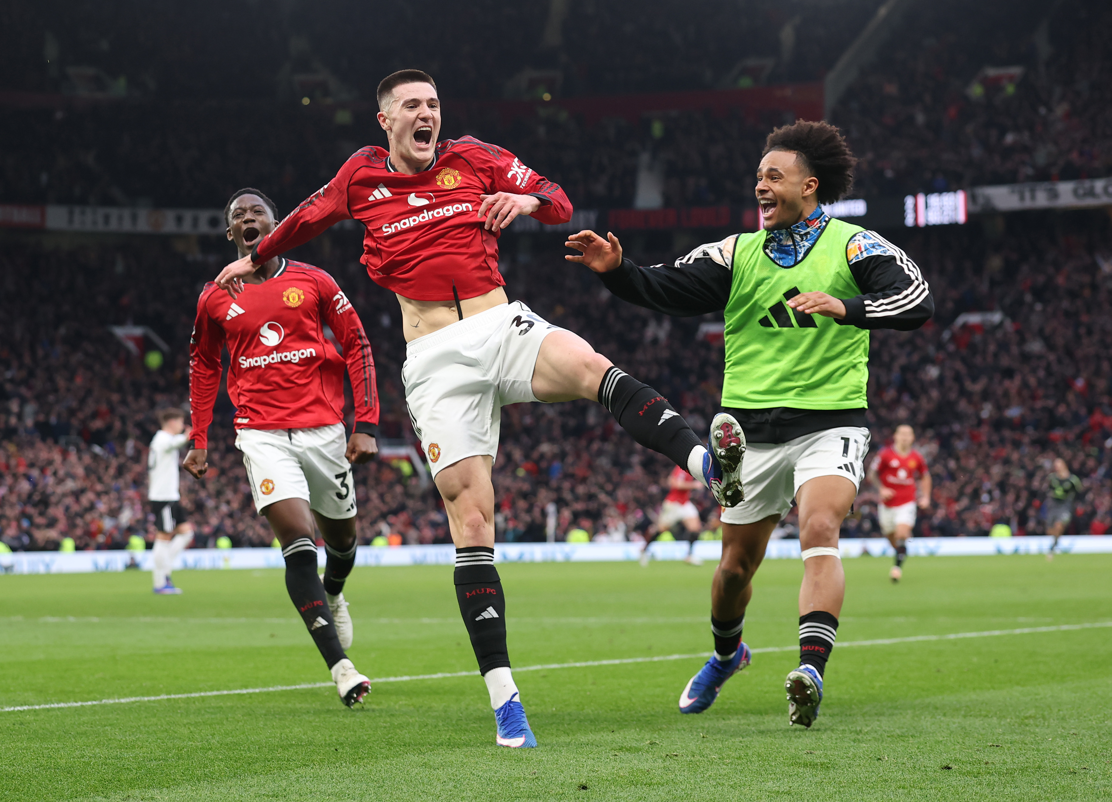 Benjamin Sesko celebrates after scoring Man United’s winning goal vs Fulham.