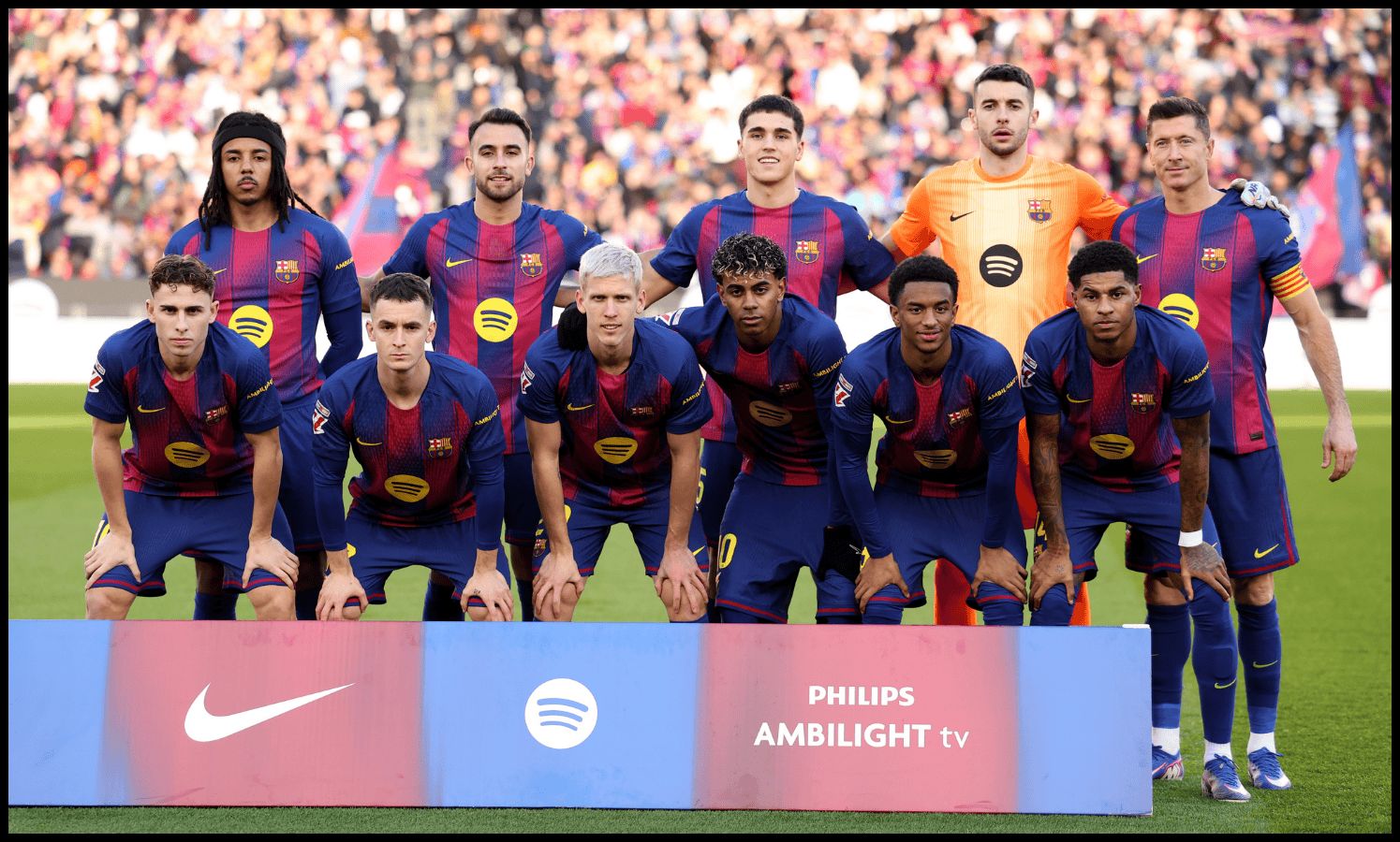 Barcelona players pose for a picture ahead of kick-off.