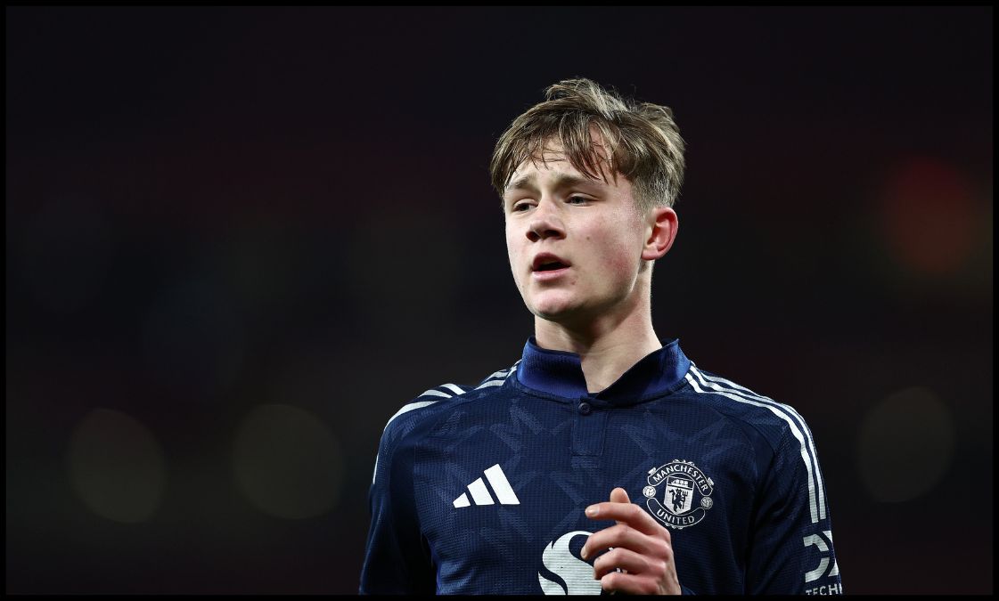 Jim Thwaites in action for Man United