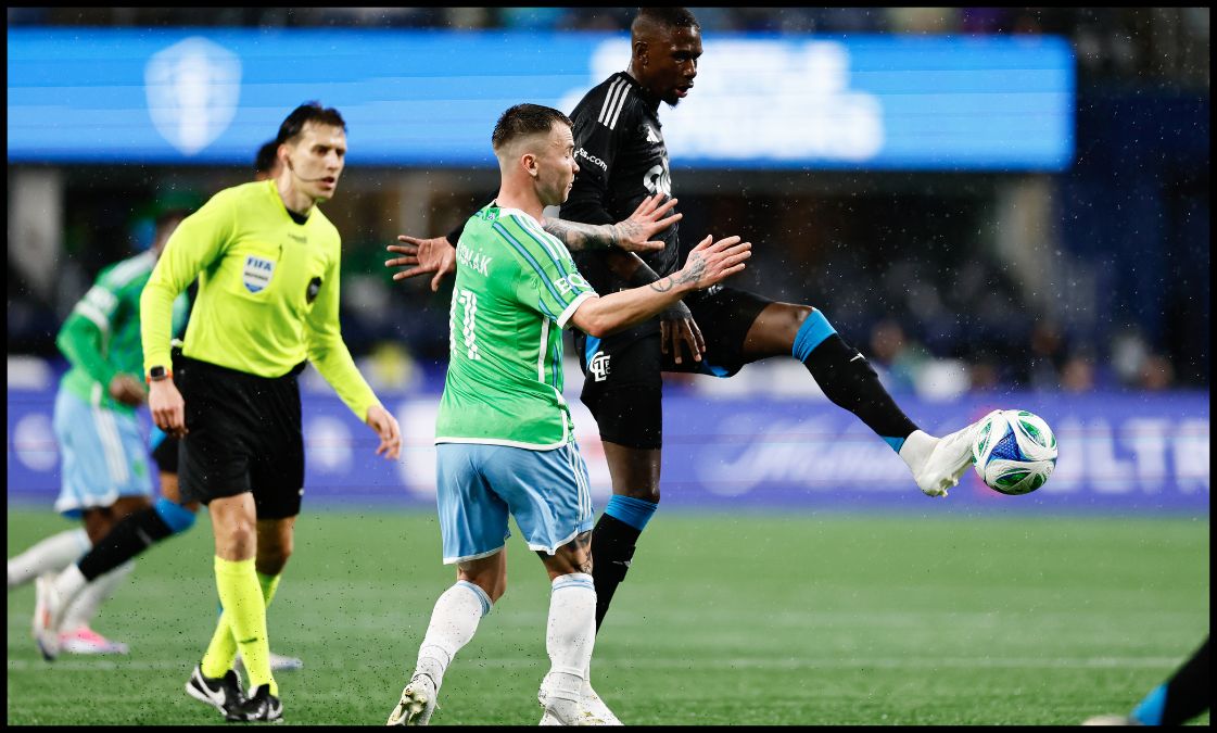 Nimfasha Berchimas in action for Charlotte