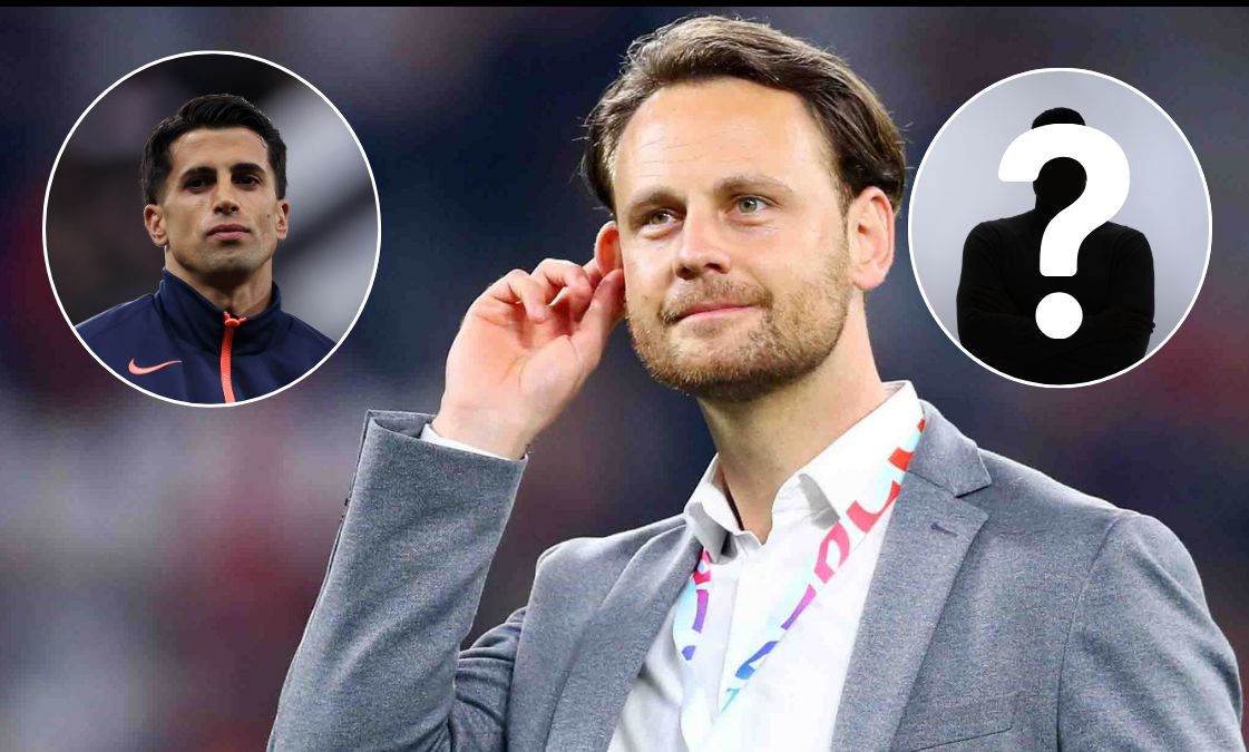 Man Utd's Head of Recruitment Christopher Vivell looking on