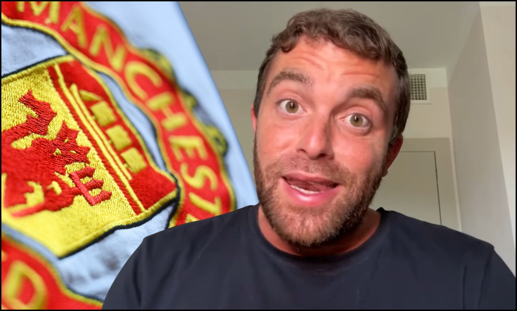 Fabrizio Romano speaks in front of Manchester United flag.
